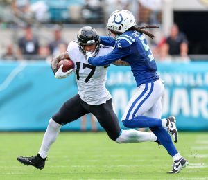 Jacksonville Jaguars tight end EVAN ENGRAM (17) runs the ball during the Jacksonville Jaquars vs Indianapolis Colts NFL game at TIAA Bank Field Stadium in Jacksonville, Fl on September 18, 2022.