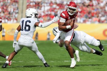 Arkansas Razorbacks quarterback KJ JEFFERSON (1) runs the ball during the Outback Bowl at Raymond James Stadium in Tampa, FL on January 1, 2022.