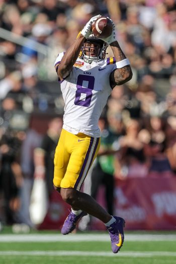 LSU Tigers wide receiver MALIK NABERS (8) makes a catch during the 2023 NCAA Cheez-It Citrus Bowl game between the LSU Fighting Tigers and the Purdue Boilermakers at Camping World Stadium in Orlando, FL on January 2, 2023.