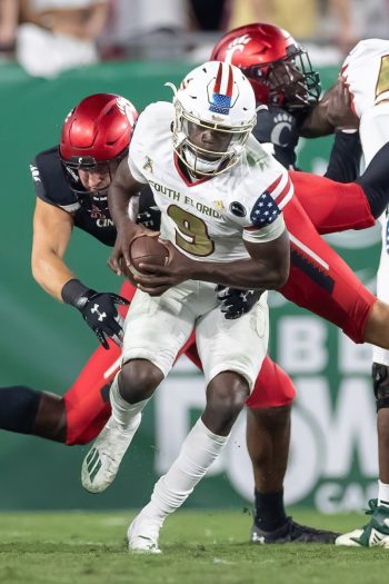 Tampa, FL - November 12: South Florida Bulls quarterback Timmy McClain (9) runs with the ball during a college football game between South Florida Bulls and Cincinnati Bearcats played on November 12, 2021 at Raymond James Stadium in Tampa, FL. (Photo credit: Cory Knowlton/Sportscene Media)